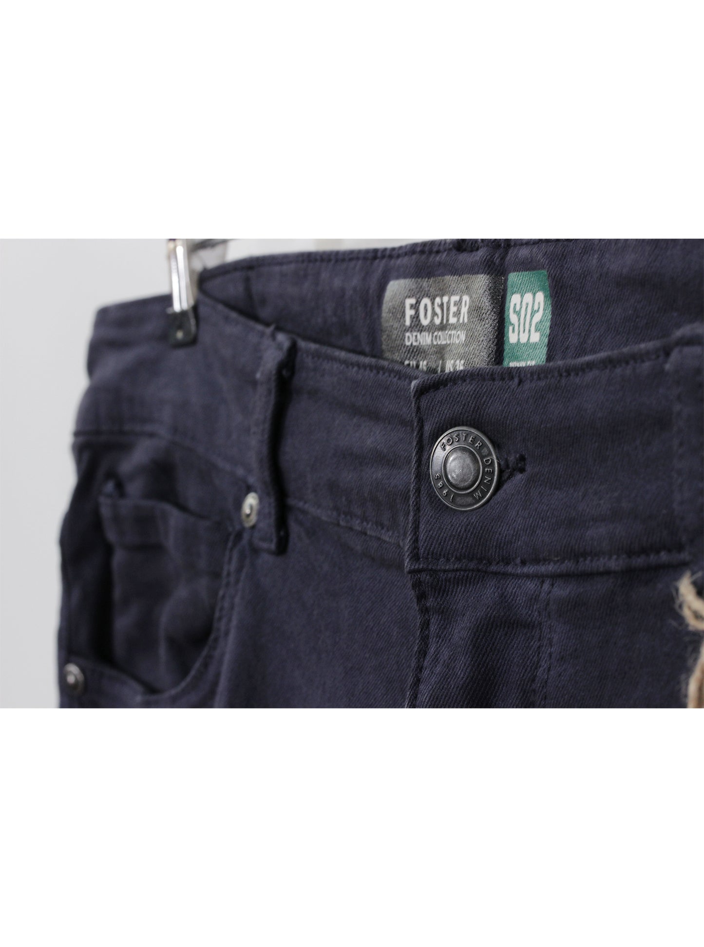 Jeans azul oscuro slim tiro medio uso casual | Talla 46
