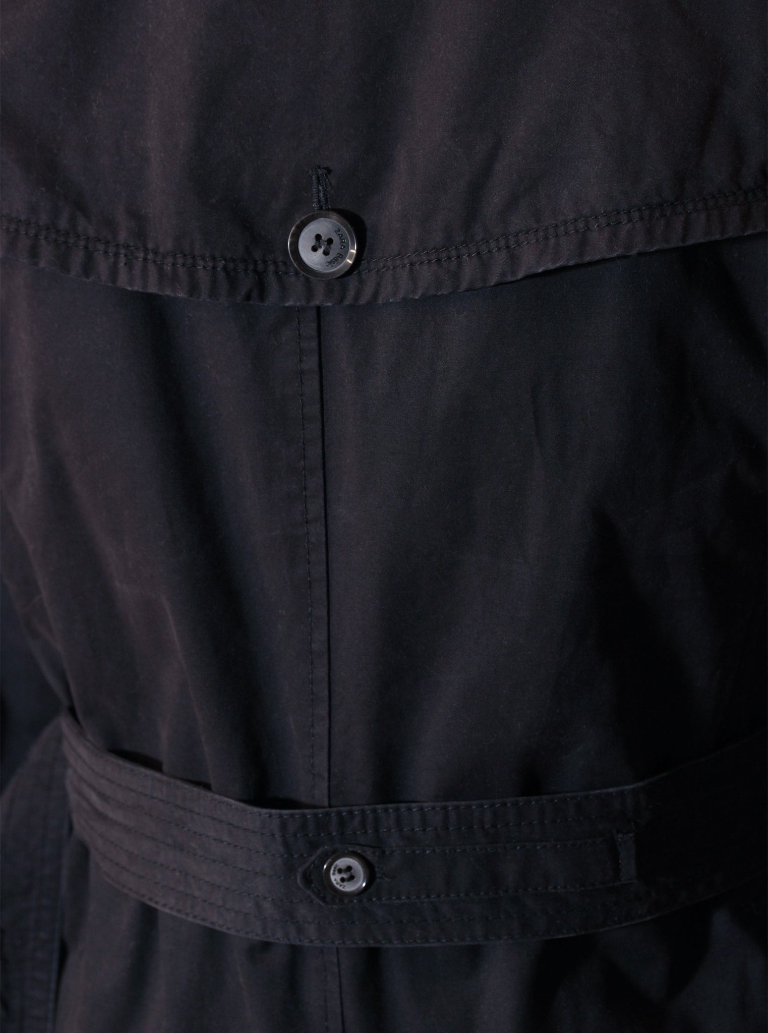 Trench coat negro con cinturón y forro desmontable | Talla S