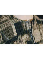 Chaqueta textura tipo reptil tonos tierra corte corto | Talla L