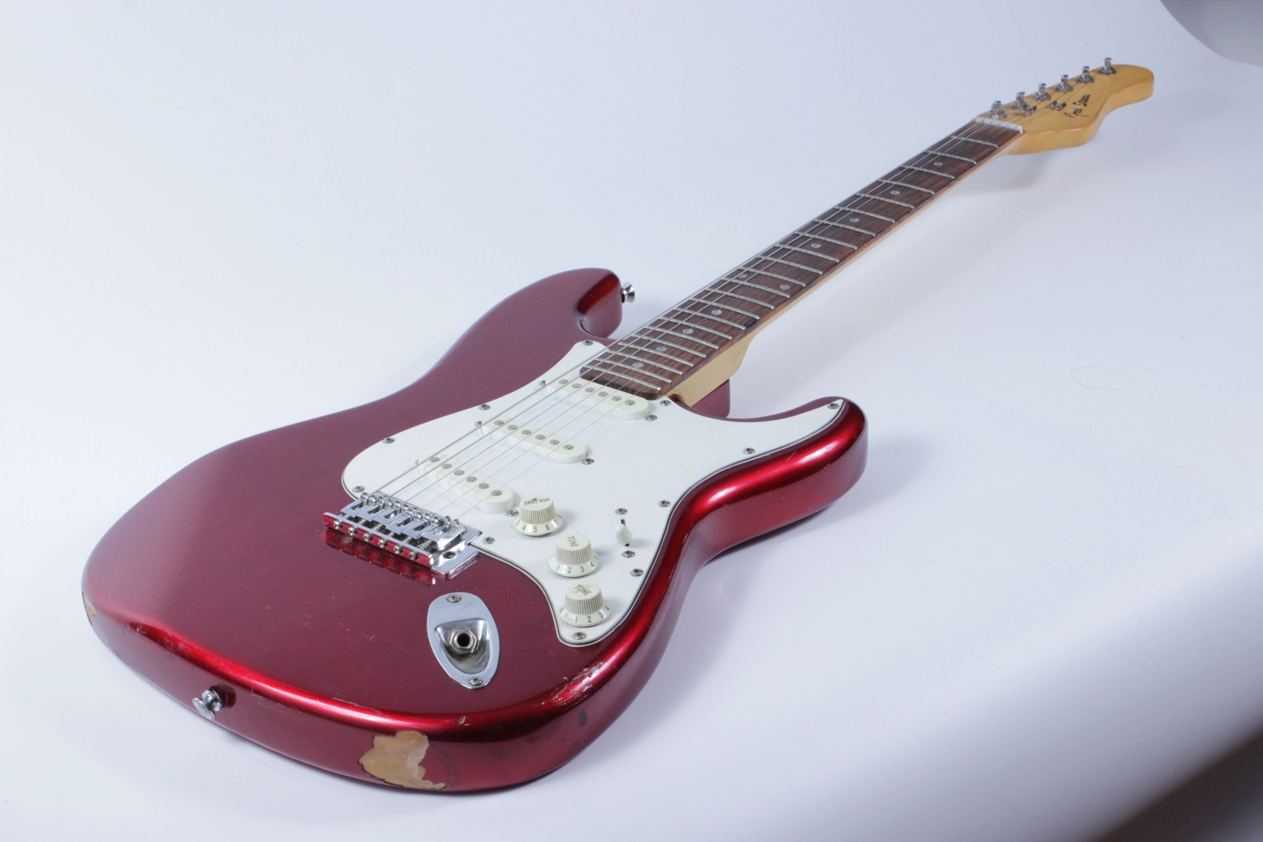 Guitarra eléctrica Red Season color rojo metalizado