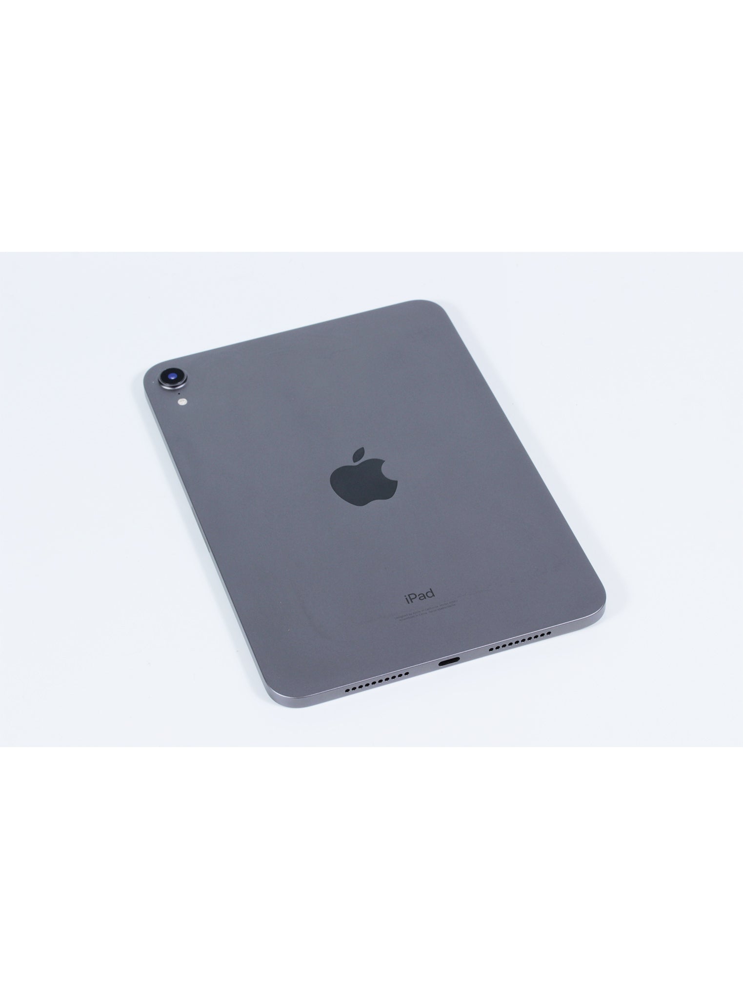 iPad Apple modelo A2567 con funda