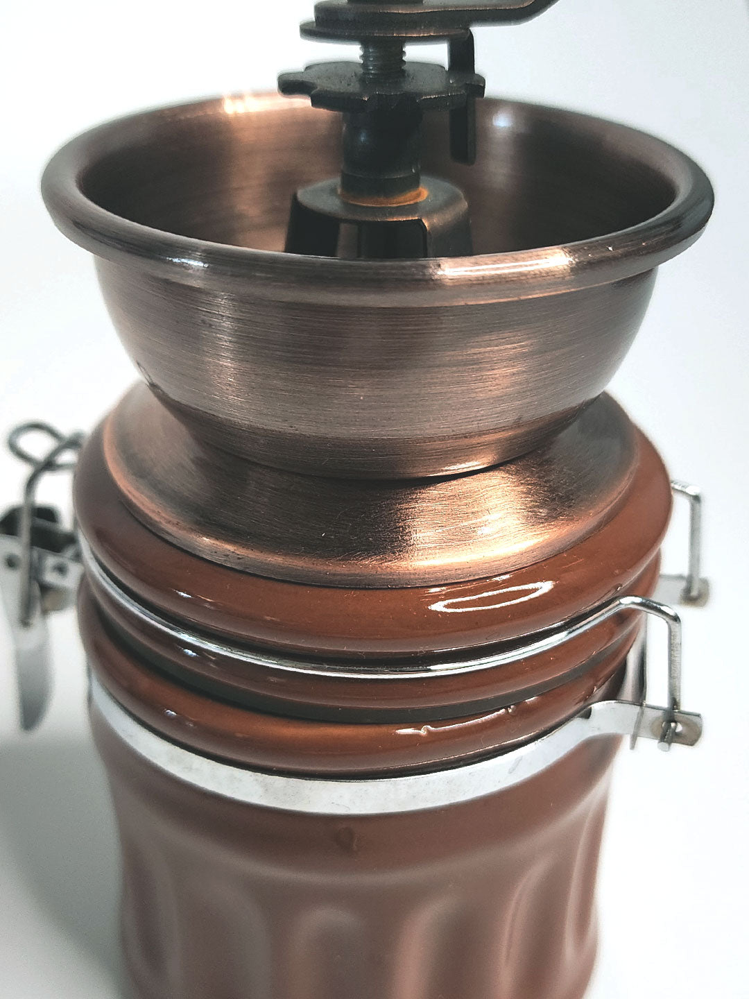 Moledora manual de café con recipiente cerámico