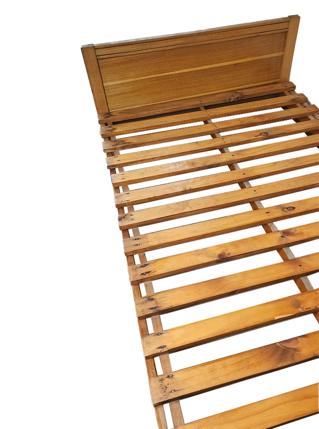 Cama plaza y media de madera con colchón