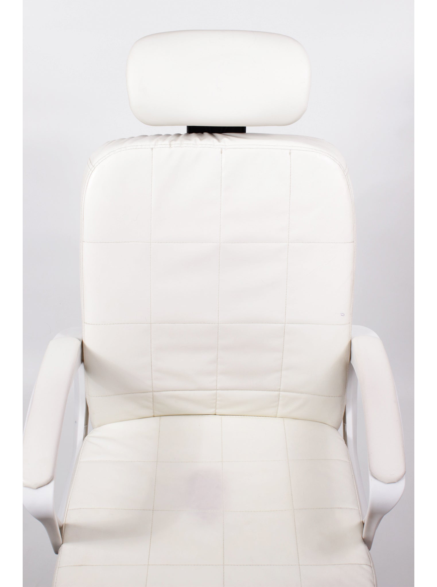 Silla acolchada con apoyacabeza y apoyabrazos