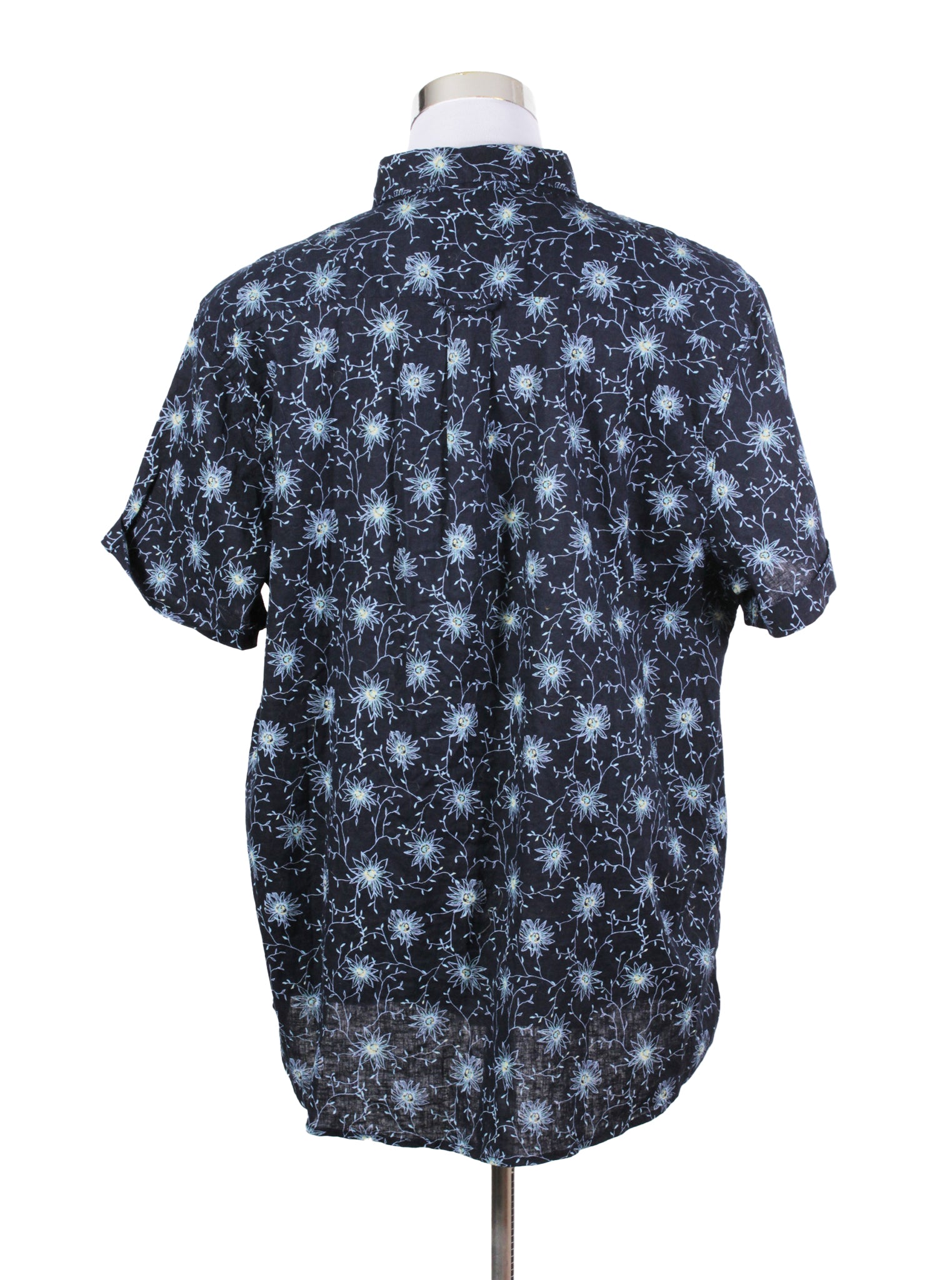 Camisa floral manga corta liviana | Talla 3XL