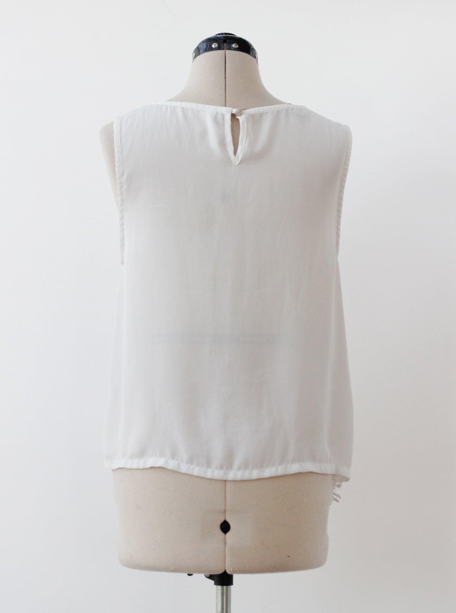 Blusa encaje blanco sin mangas textura floral | Talla XL