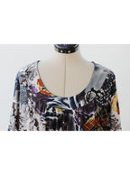 Blusa estampada multicolor cuello amplio manga corta | Talla L