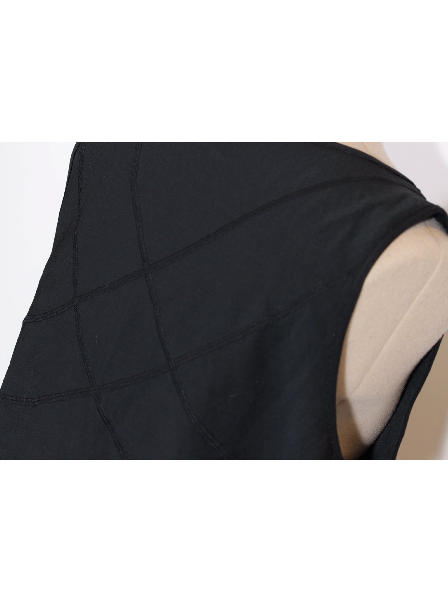 Prenda compresiva tipo faja sin mangas | Talla M