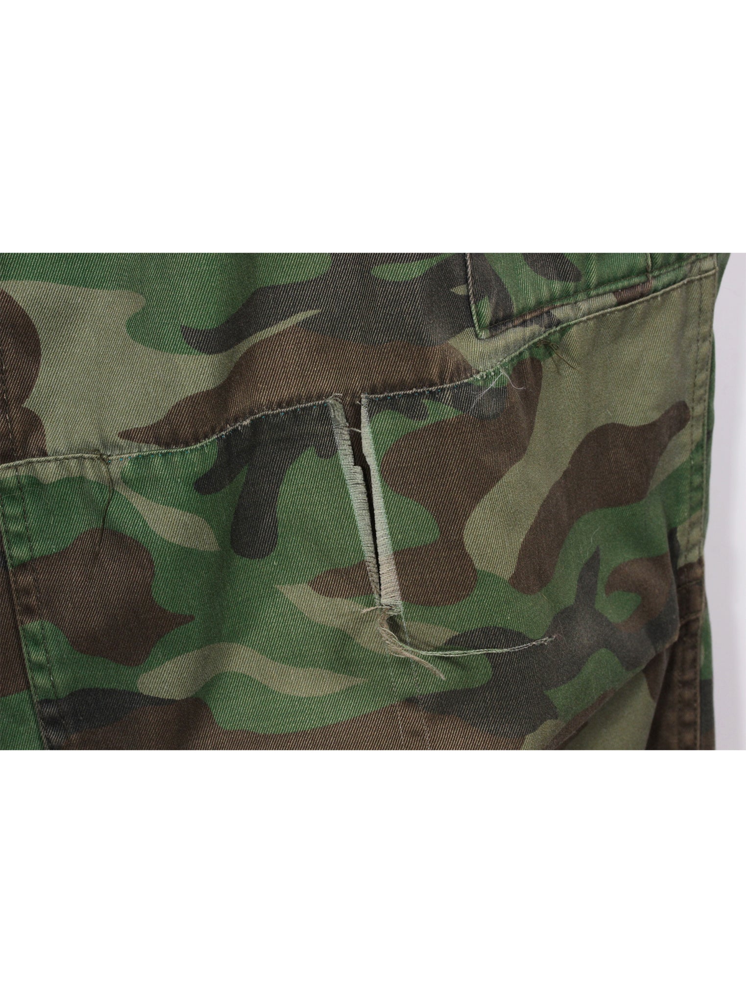 Pantalón cargo camuflado bolsillos múltiples ajuste tobillo | Talla S