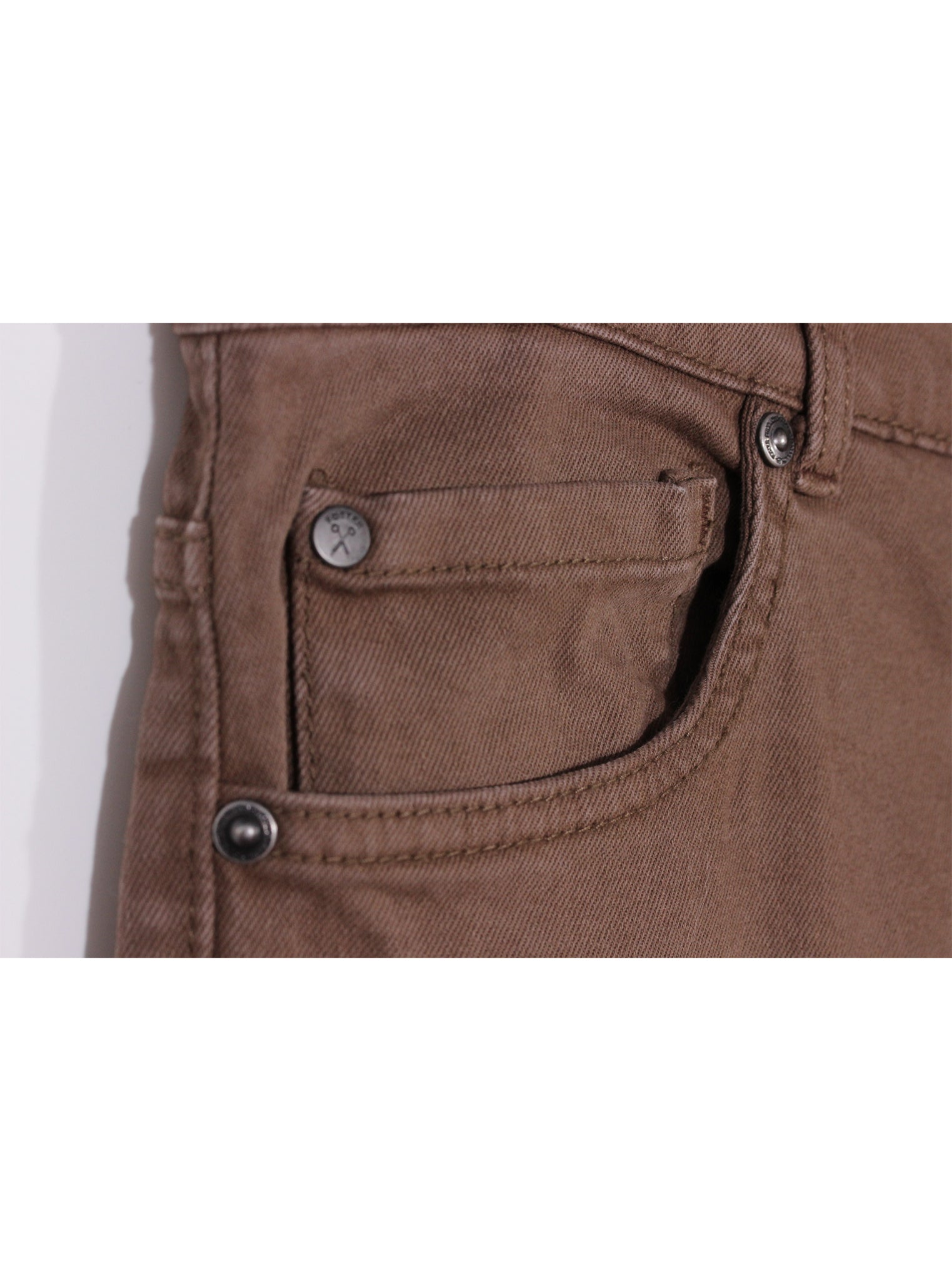 Jeans café slim fit tiro medio básico | Talla 44