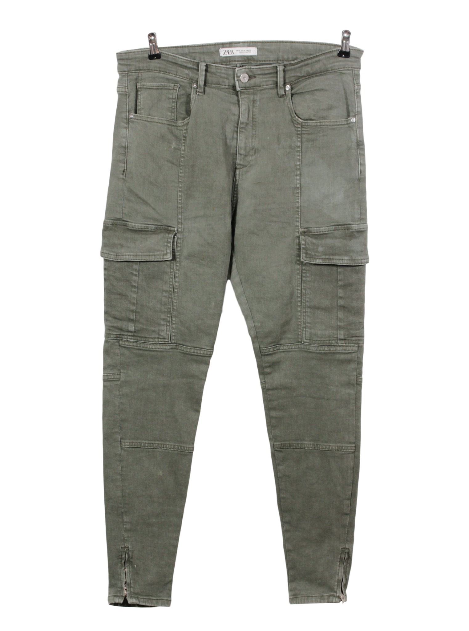 Pantalón cargo verde bolsillos laterales ajuste tobillo | Talla 44