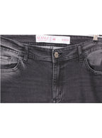 Pantalón denim slim fit oscuro estructura limpia | Talla 46