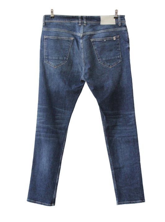 Jeans azul lavado recto tiro medio clásico | Talla 44
