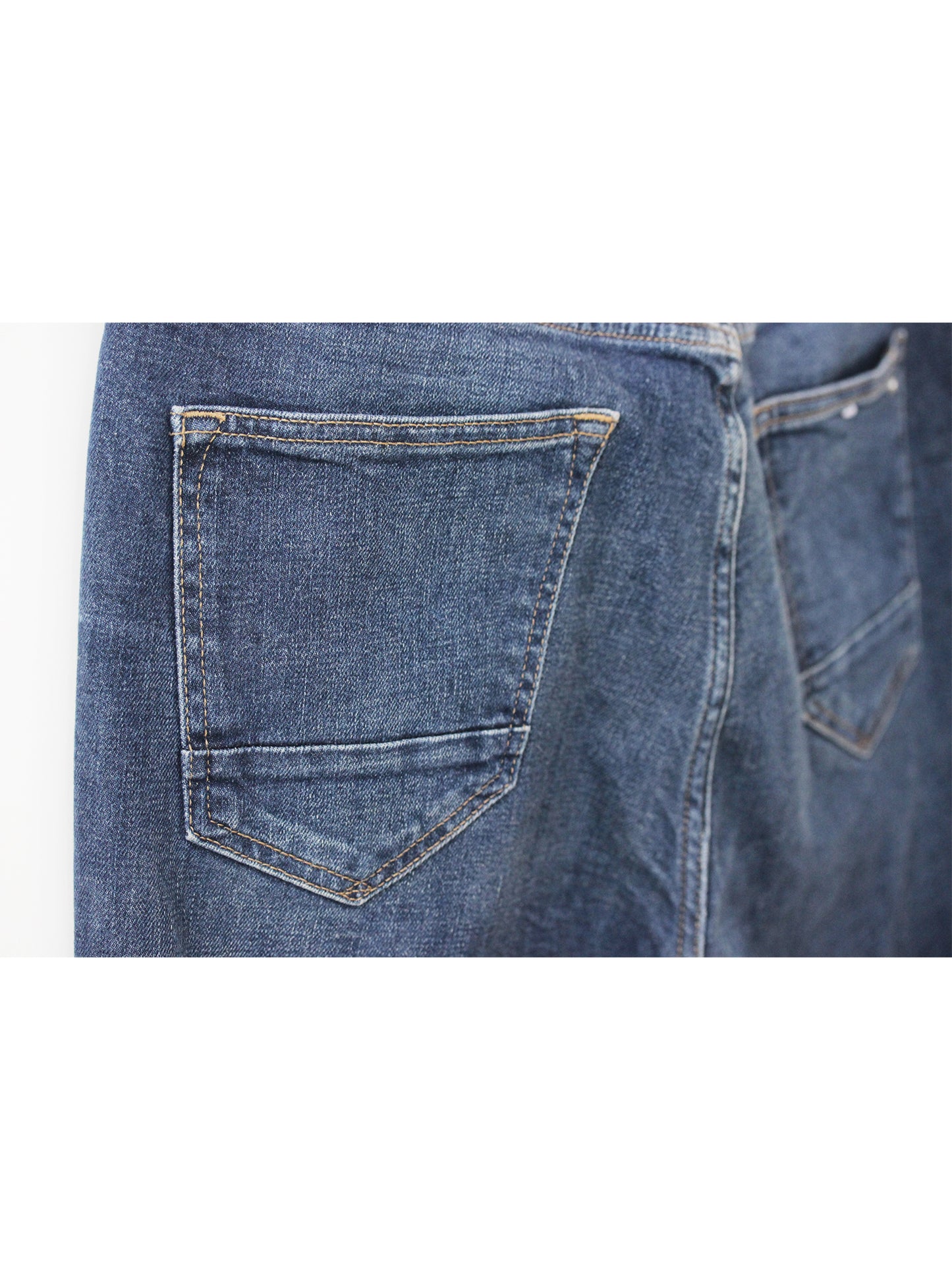 Jeans azul lavado recto tiro medio clásico | Talla 44