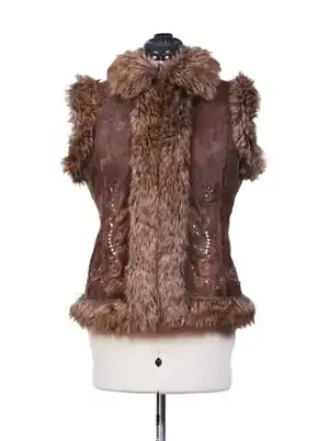 Chaqueta sin mangas con broches