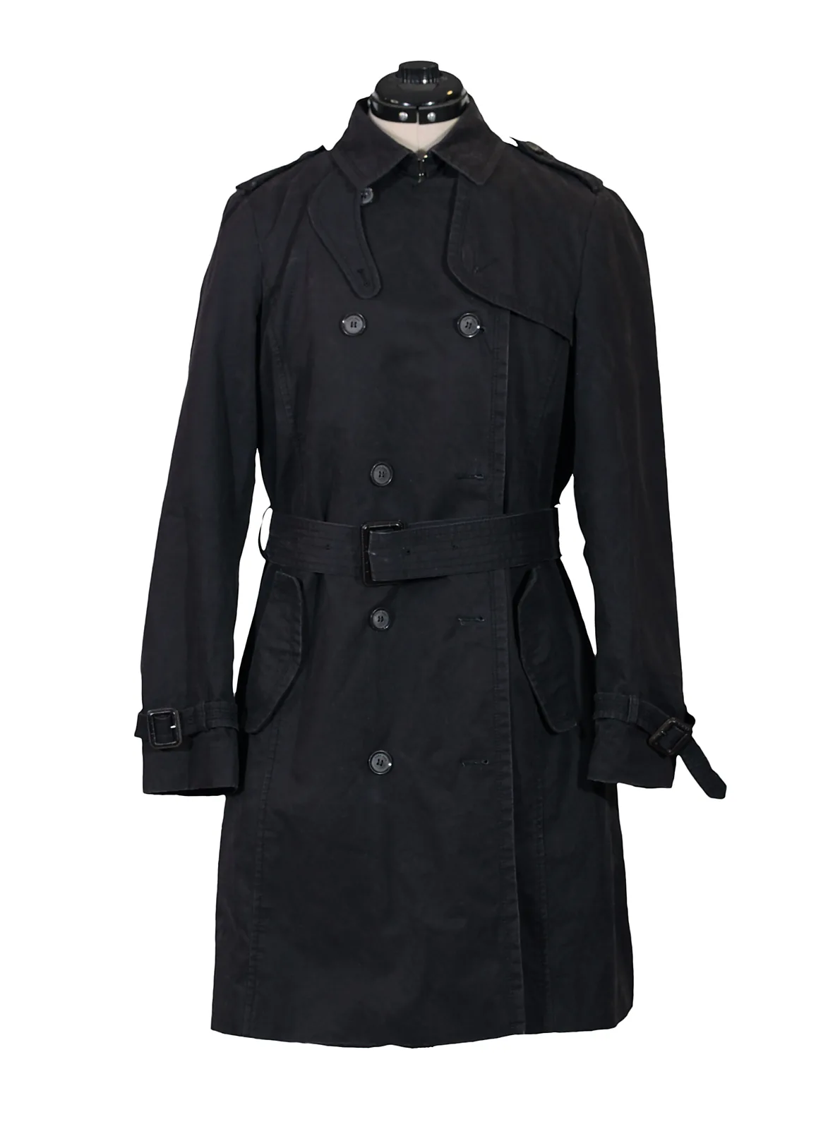 Trench coat negro con cinturón y forro desmontable