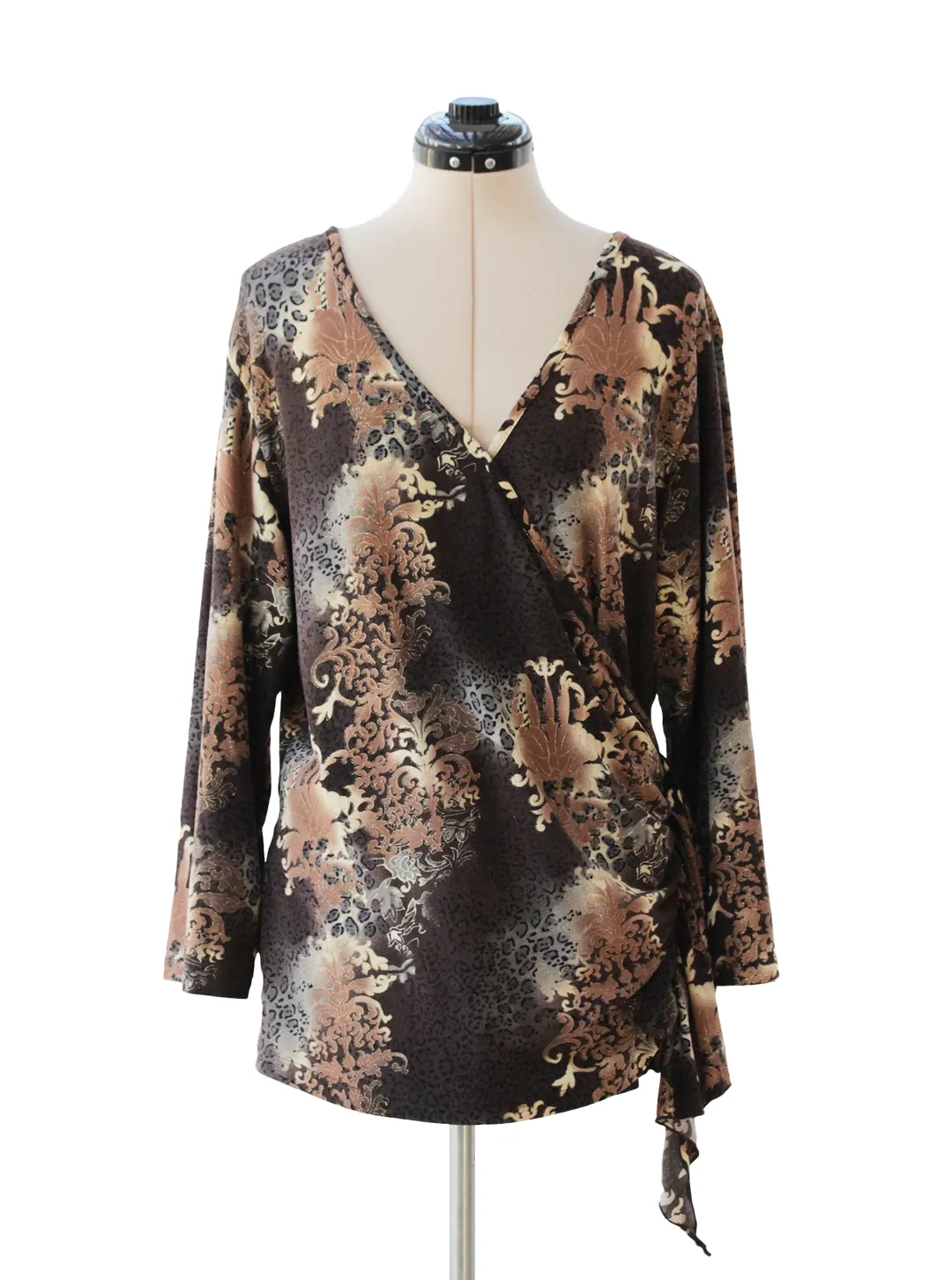 Blusa cruzada estampado ornamental