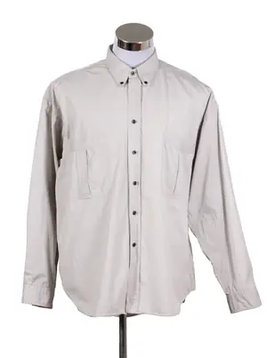 Camisa gruesa gris estructurada