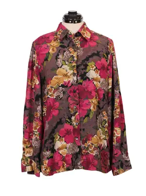 Blusa estampada con botones