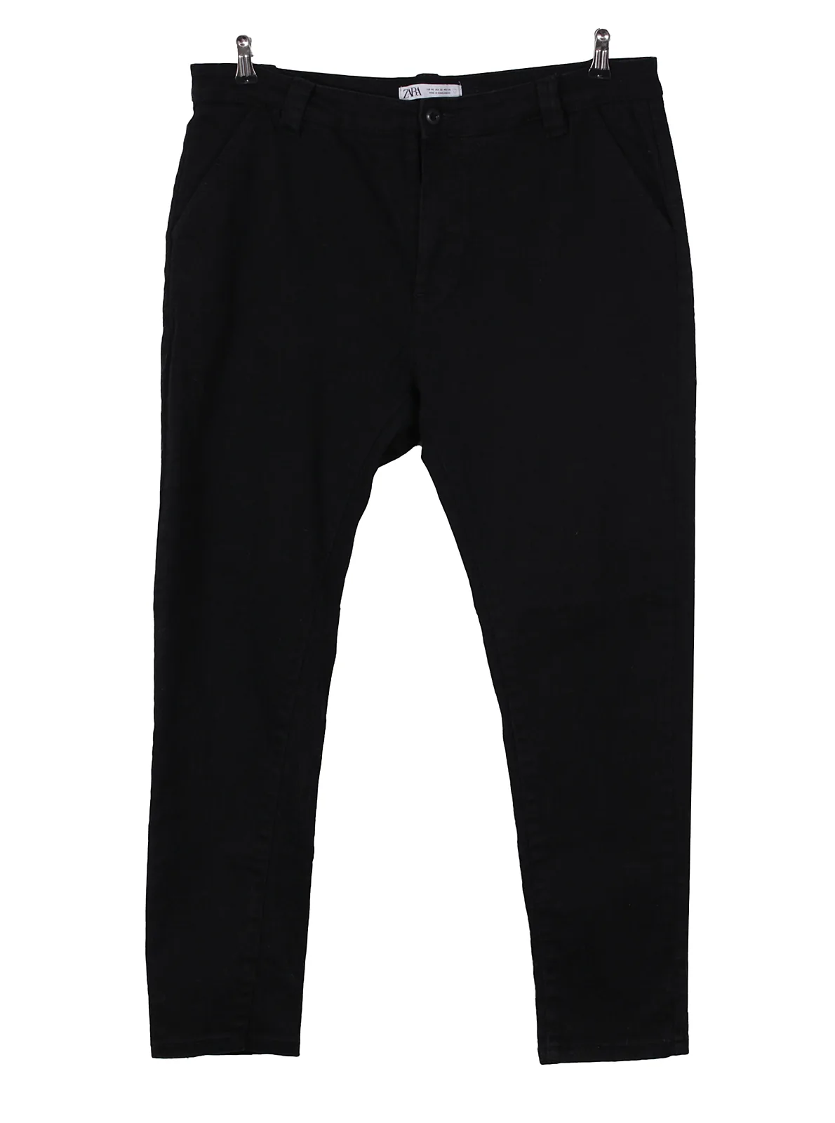 Pantalón slim negro básico