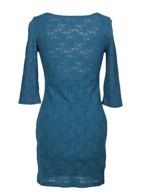Vestido encaje mangas 3/4 ajustado