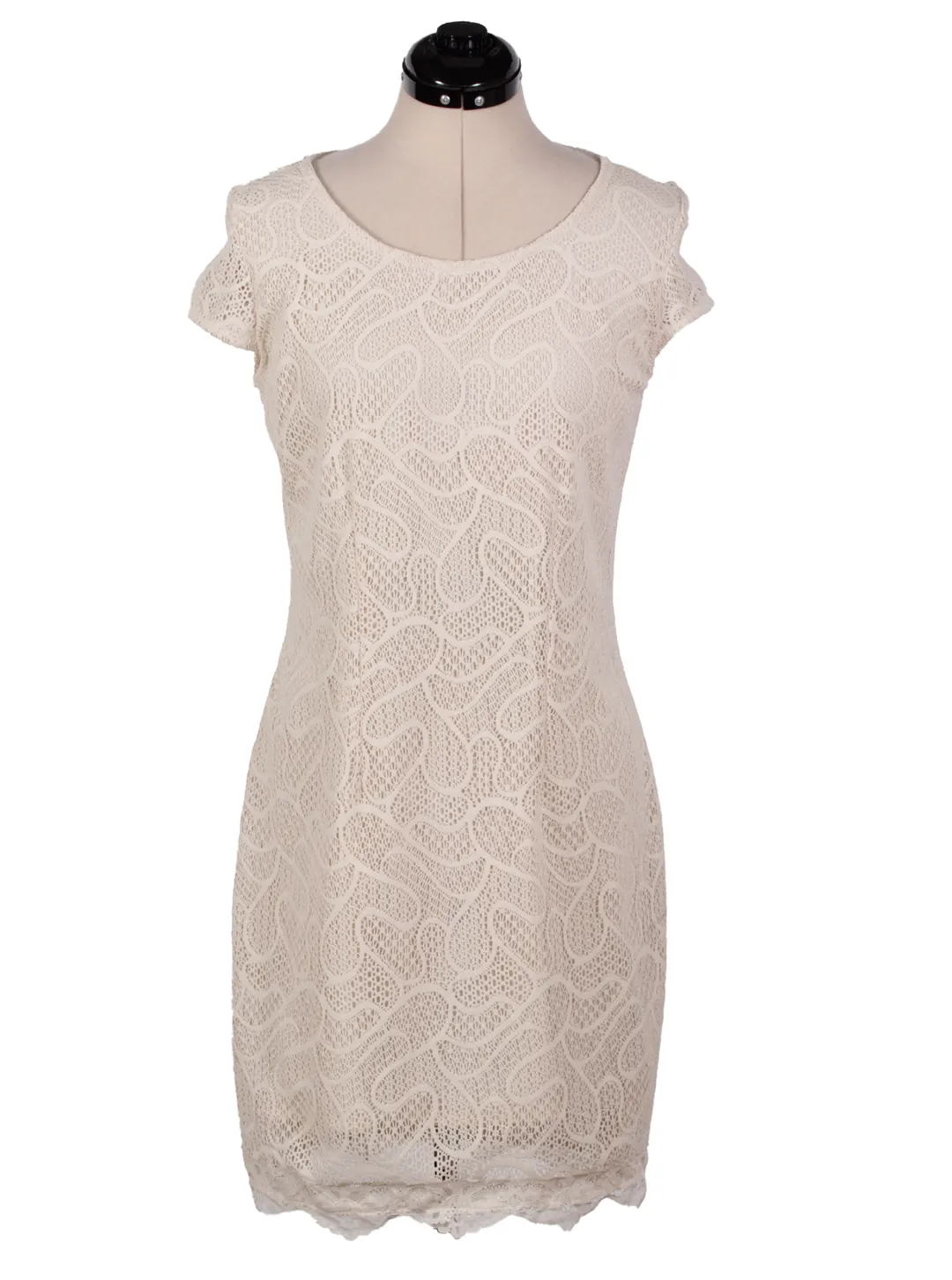 Vestido beige de encaje con forro